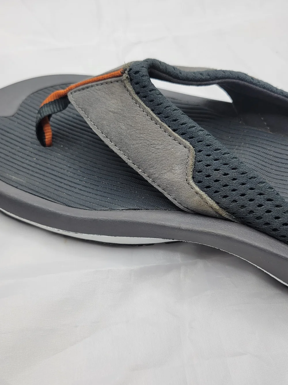 L.L. Bean Men's Gray & Orange Flip Flops